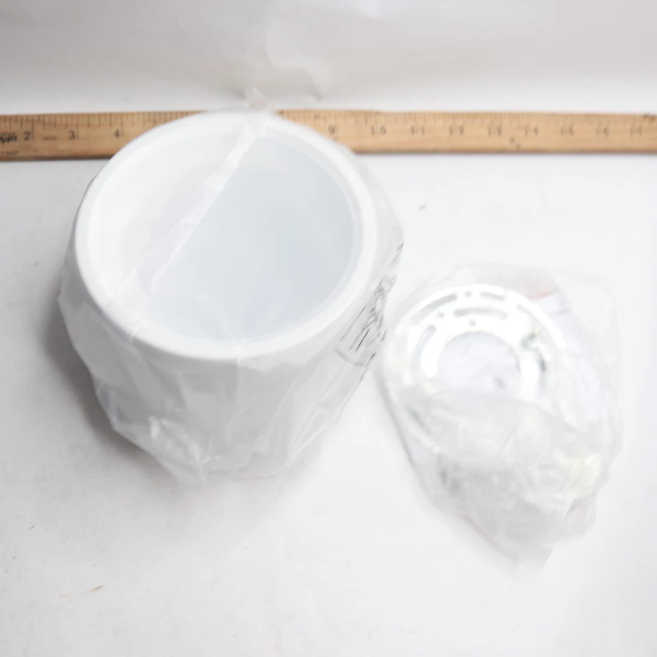 Access Lighting Reel 15-Watt 5.25 in. White Integrated LED Flush Mount - Image 4 of 4