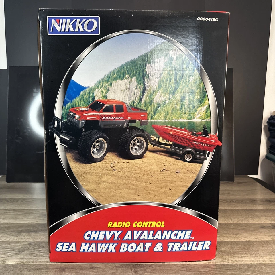 Radiocontrol Nikko Chevy Avalanche con bote Sea Hawk y remolque - Nuevo en caja - 7,2 V Foto 4 de 4
