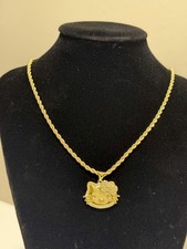 Gold Rope Chain Necklace with Hello Kitty Round Charm Pendant, Metal, No Stone