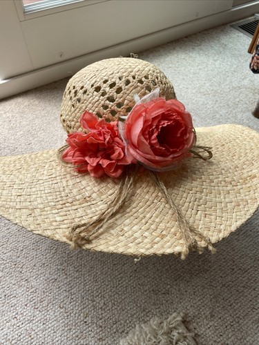 Saks Fifth Avenue Wide Floppy Brim Flower Raffia Straw Hat One Size
