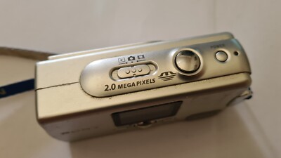 Sony Cyber-shot DSC-U30 2.0MP Digital Camera | eBay