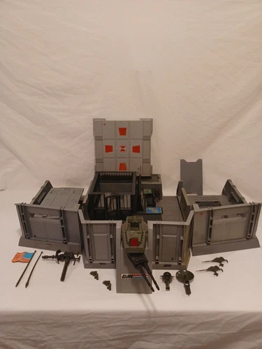 2 /1983 Hasbro Gi Joe Headquarters Command Center Lot Of 2 playsets