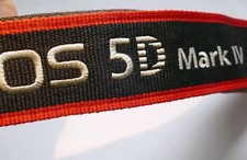 Canon EOS 5D Mark IV Digital Camera Neck Shoulder Strap Black-Red - Genuine OEM