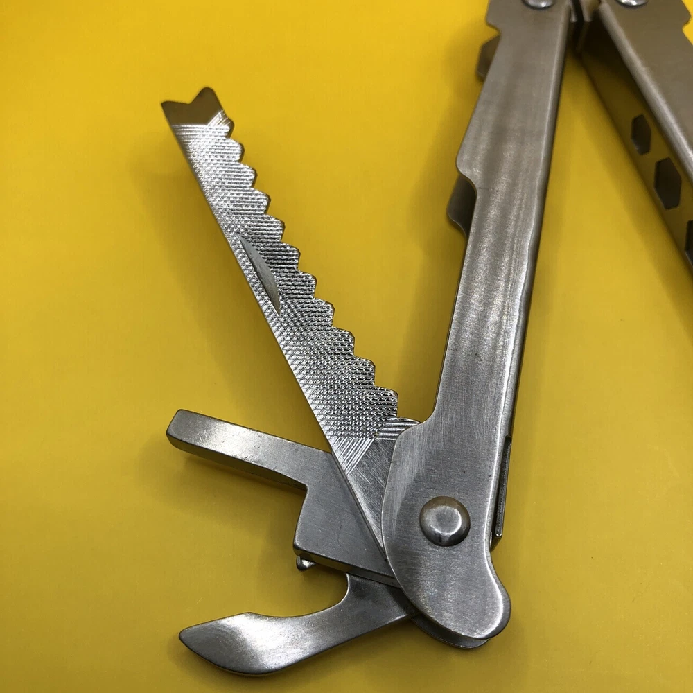 Black Stainless Steel Multi-Tool – Compact & Durable