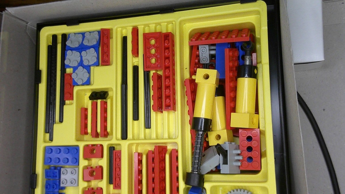 Vintage Lego Dacta # 1030 Technic set in original box made in 1990
