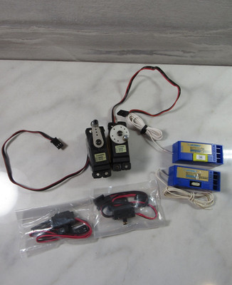 8+ Pcs Airtronics R/C 4 x Servo 94102, 2 Switches,  1 Sanwa FM, + Spare Parts
