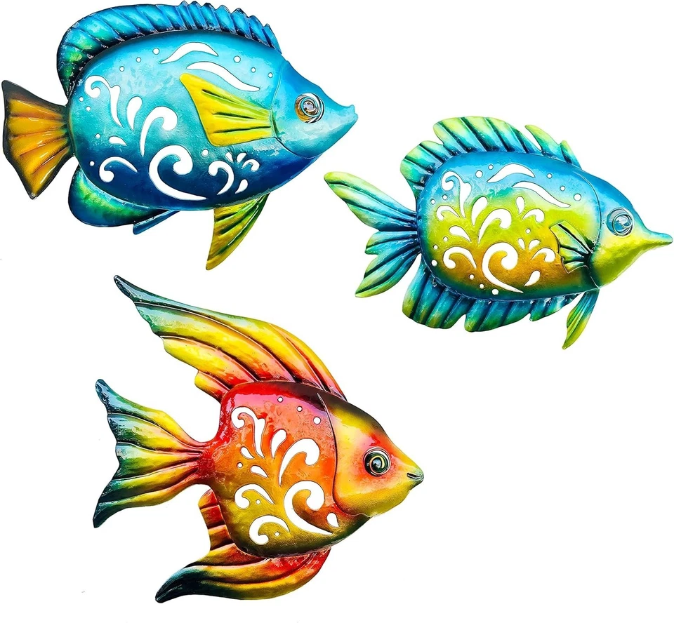 Colorido arte de pared de peces tropicales - Esculturas de metal livianas para casas de playa Foto 3 de 4