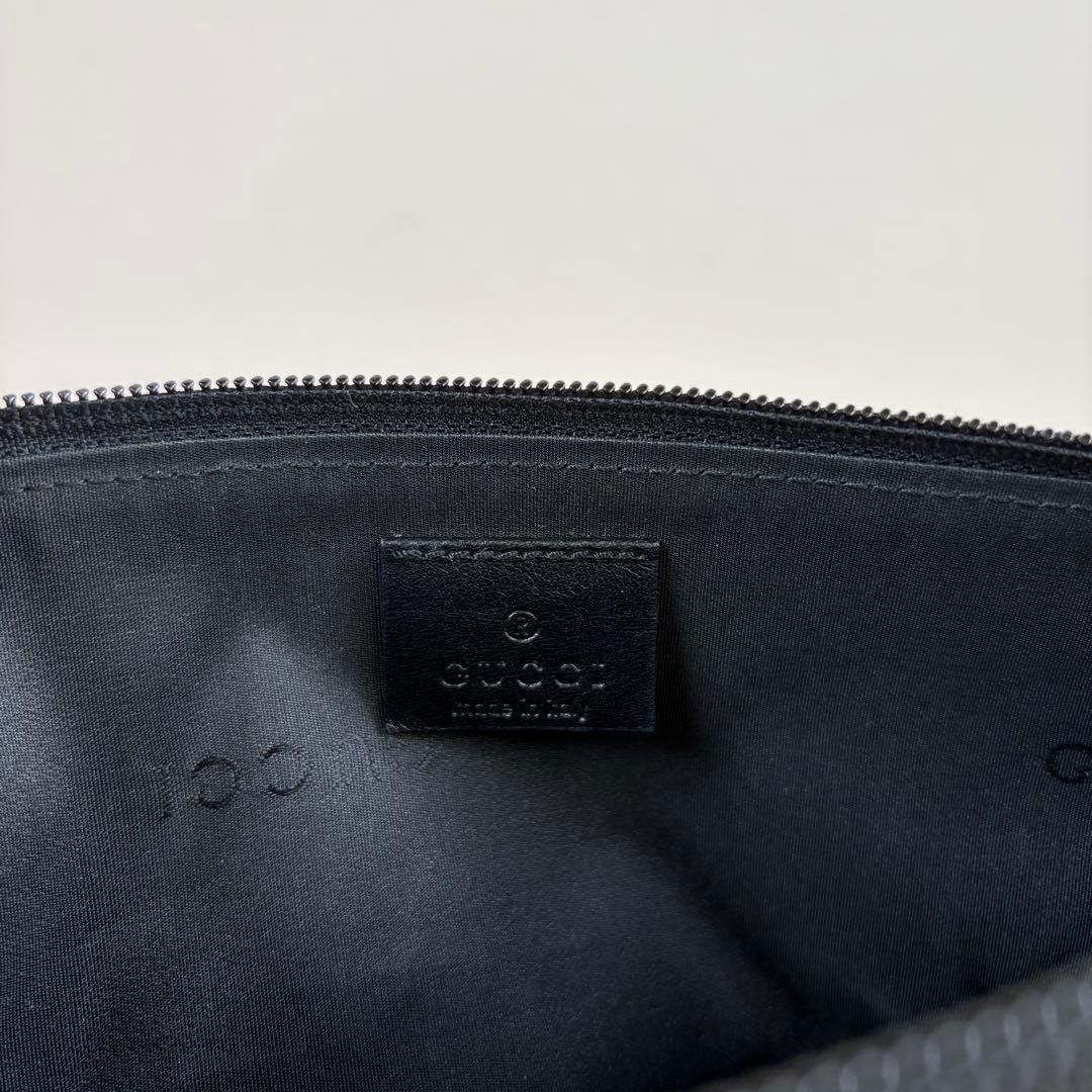 Authentic GUCCI GG Pattern Accessory Pouch Handba… - image 11