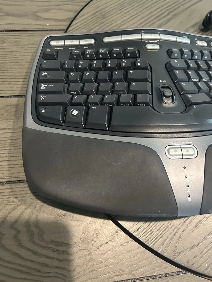 Microsoft Natural Egonomic 4000 v1.0 Keyboard Wired w/ Front Tilt Plate KU-0462 - Image 4 of 4