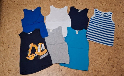7 neuwertige H&M Tops (Ohne-Arm-Shirts oder auch Unterhemden) Gr. 122/128