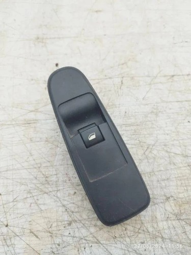 VW SHARAN 7M8, 7M9, 7M6 Schalter für Fensterheber hinten rechts 31902620