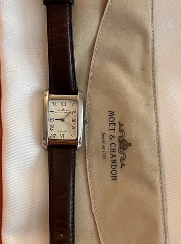Vintage RARE Moet & Chandon Commemorative Lady Quartz Watch