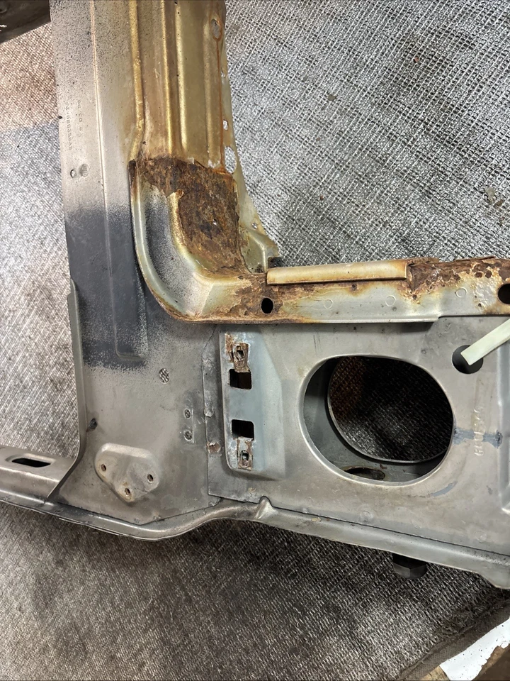 lincoln town car core support 1997 Foto 2 de 4