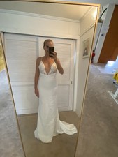 White Lace V Neck Sleeveless Full-Length Mermaid Wedding Dress size 4