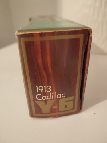 Matchbox Models of Yesteryear Y-6 1913 Cadillac -Green & Boxed. - Picture 2 of 3