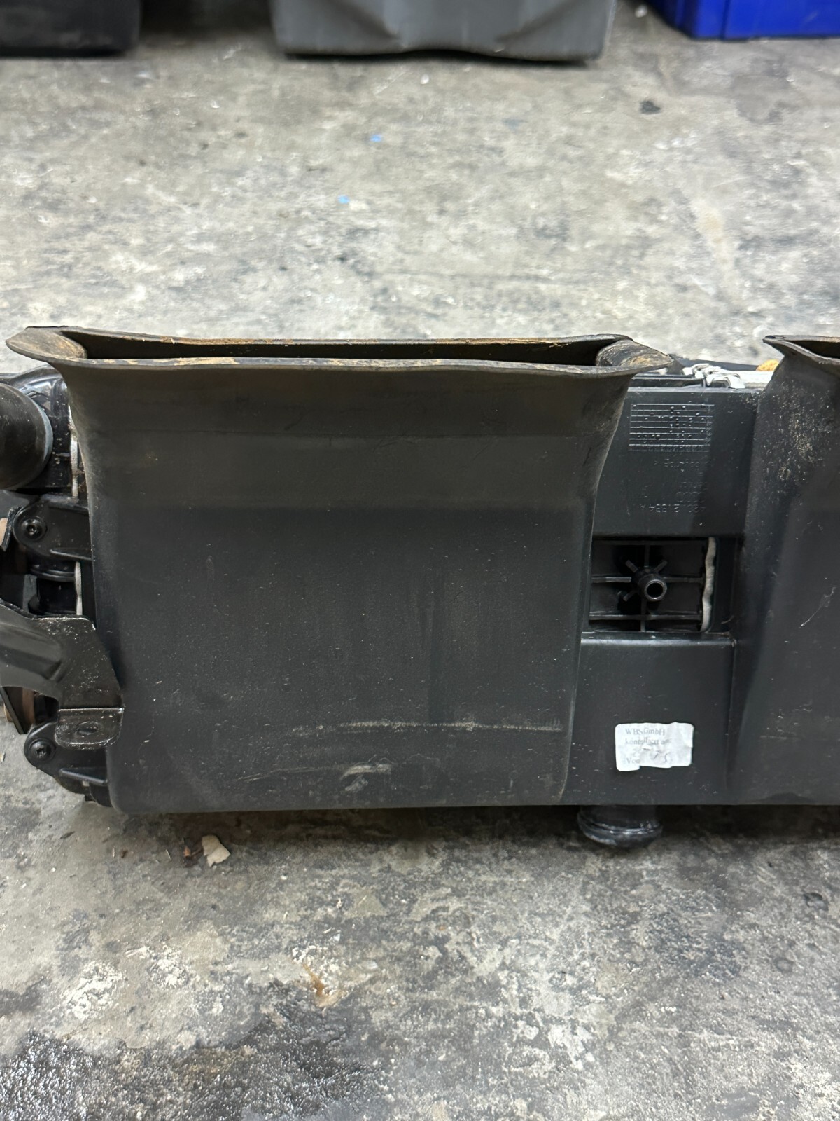 2014 AUDI R8 FRONT CENTER RADIATOR 420 121 254 B 420121254B