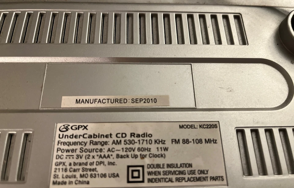 Temporizador remoto GPX player de CD sob gabinete rádio compatível com MP3 - Imagem 2 de 4