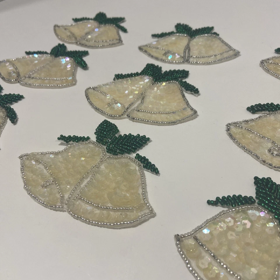 "Lote de 9 campanas de Navidad vintage coser en lentejuelas apliques con cuentas 2-3/4""x 3-3/8""" Foto 4 de 4