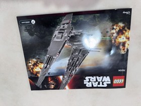 LEGO Star Wars: Kylo Ren's Command Shuttle (75104)
