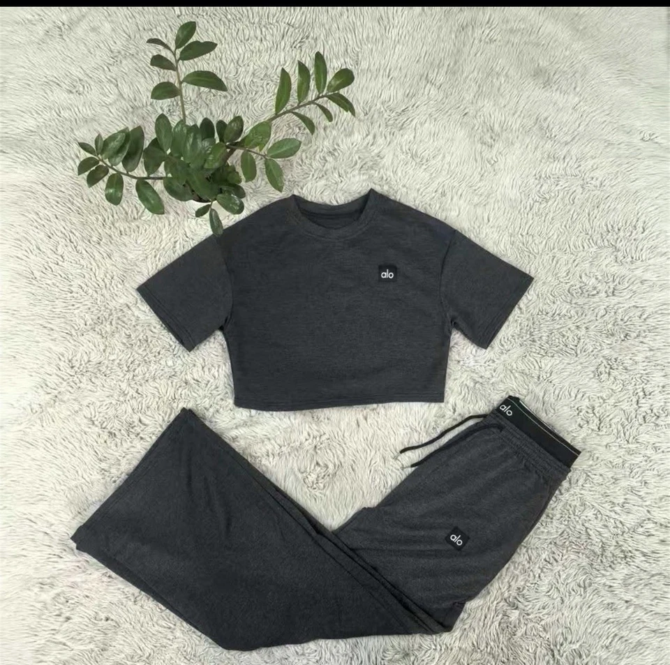 Juego de salón de 2 piezas gris carbón inspirado en Alo talla L nuevo sin etiquetas Foto 2 de 2