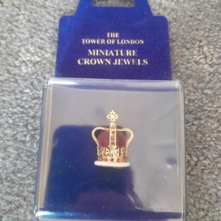 Tower of London Miniature Crown Jewels Crown collectable England