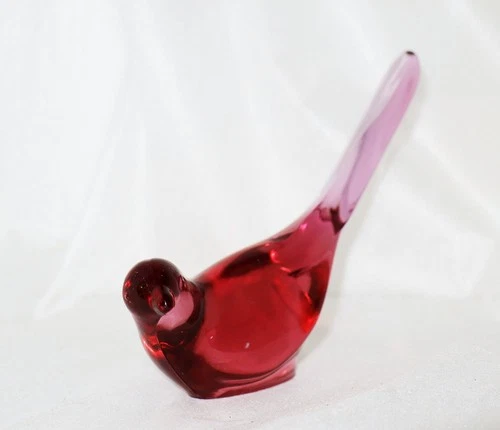 Fenton Cranberry Glass Bird Figurine – Vintage Handcrafted Art Glass