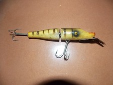 Creek Chub-Paw Paw Wood Jointed Crankbait Brn/Yellow W/Black Stripes 4.5" 12/26