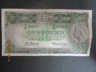 Australian Banknotes: Circulated One Pound Great Item Must Have! (T8997)