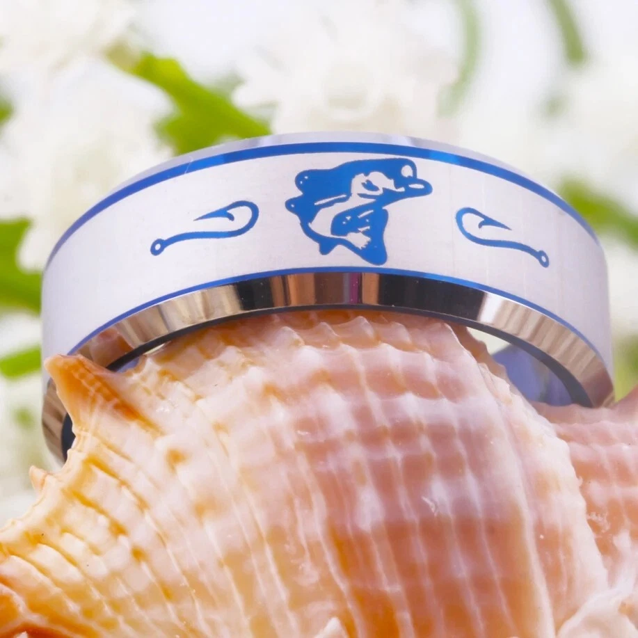 Anillo biselado de carburo de tungsteno con diseño de peces y anzuelos de pesca de 8 mm para hombres y mujeres Foto 3 de 4
