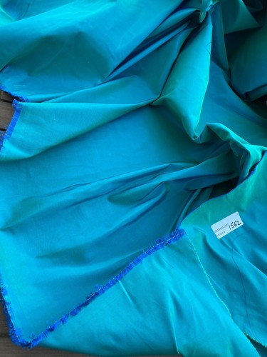 FABULOUS QUALITY SILK TAFFETA IRIDESCENT - MERMAID!!! - Picture 3 of 4