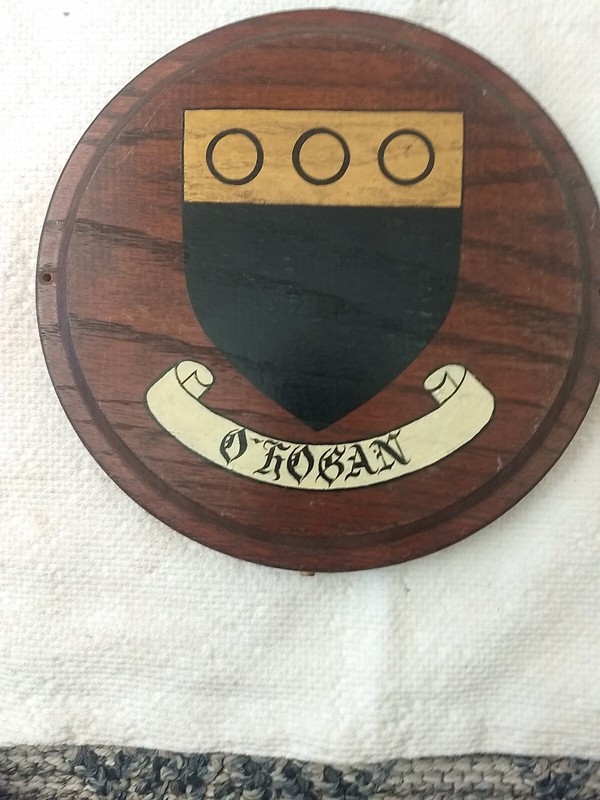 Vintage hand painted O'hogan coat of arms family crest plaque 