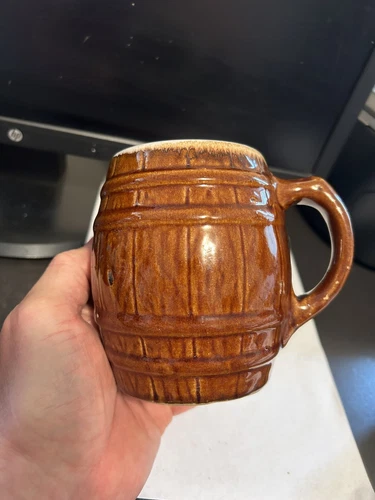 ANTIQUE MCCOY 1920’s BROWN GLAZED STONEWARE POTTERY BARREL KEG DRINKING BEER MUG
