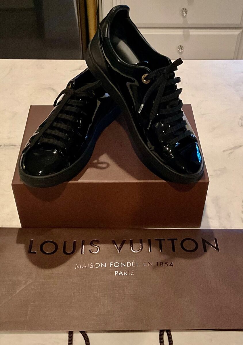 LOUIS VUITTON Frontrow Black Patent Leather Low Top Sneakers LOUIS VUITTON Frontrow Black Patent Leather Low Top Sneakers