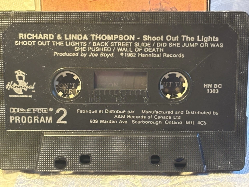 Richard & Linda Thompson *Shoot Out The Lights *cassette tape *VG+/VG+ *1982 Foto 4 de 4