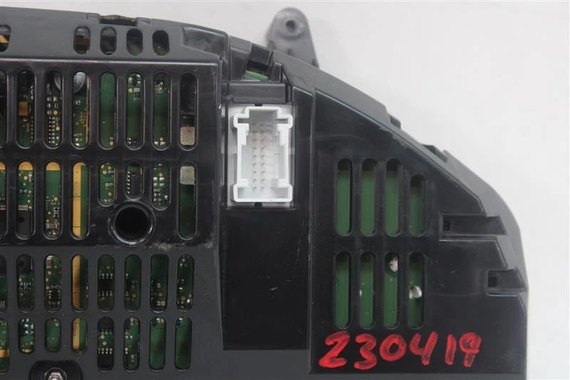 SPEEDOMETER CLUSTER Mercedes-Benz C250 C300 C350 C63 2013 13 2049004309 1312682 - Image 3 of 4