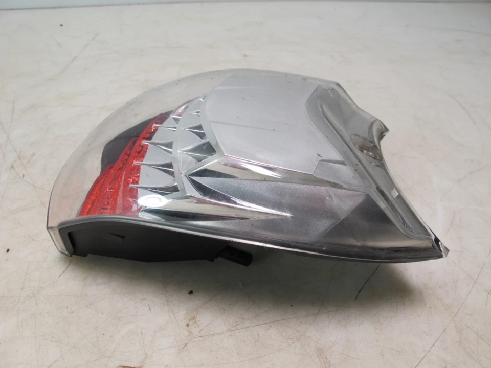 G2U 2012 BMW K1300S REAR BRAKE TAIL LIGHT LED 8526958 OEM Foto 4 de 4