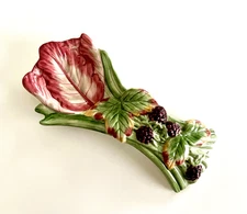 Fitz & Floyd Blackberry Rabbit Spoon Rest Cabbage Leaf Berries Pink Green NICE