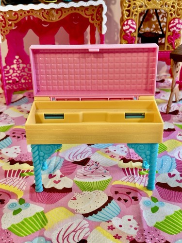 Ever After High ~ Ginger Breadhouse Doll & Sugar Coated Class Playset - Picture 12 of 23