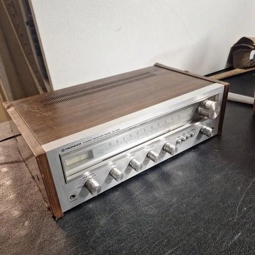 Pioneer SX-450 15W Per Channel 8Ω FM/MW Vintage Stereo Receiver - For Parts