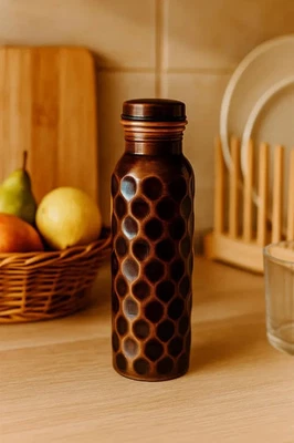 100% Pure Copper Water Bottle – Honeycomb Hammered Design – 34 oz (1L) Ayurvedic