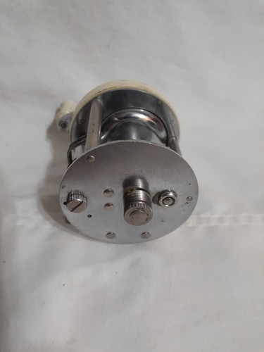 Vintage Great Lakes S-30 Bait casting Reel Marysville, Michigan USA - Picture 6 of 7