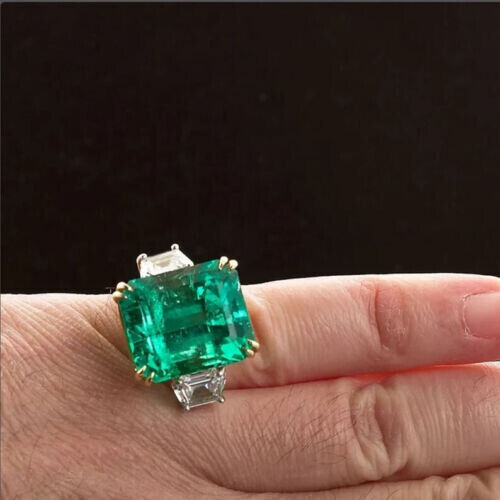 Anillo para mujer corte cojín verde creado en laboratorio esmeralda con diseño simple - Imagen 6 de 8