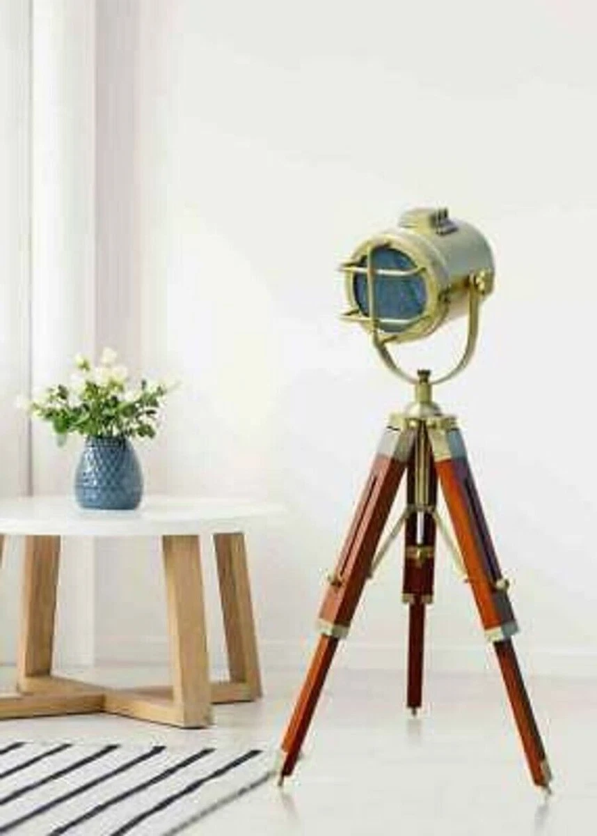 Photographer's adjustable tripod shop metal floor lamp