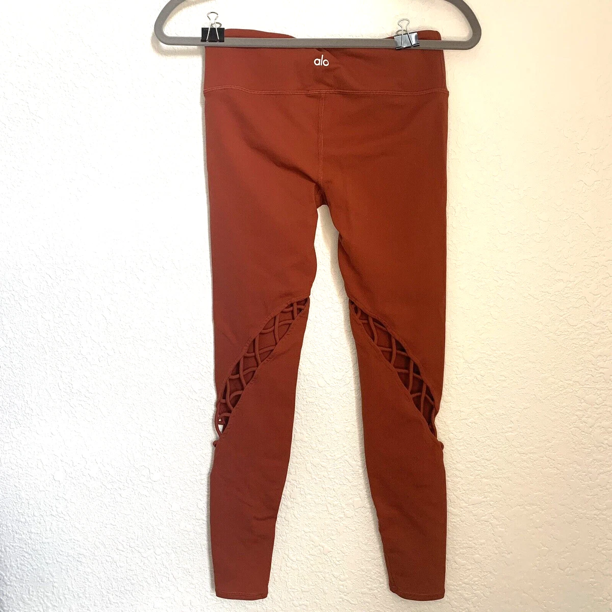 Alo entwine clearance leggings