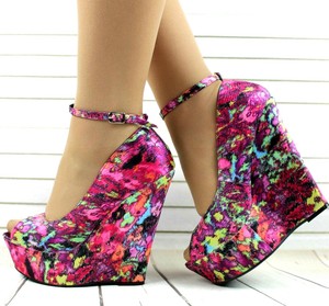 pink closed toe wedges