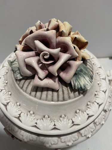 Vintage Italian Capodimonte Soup Tureen - Picture 3 of 9