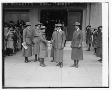 Mrs. Coolidge & Leona Baldwin at Tivoli Theater,11/7/25,Grace Goodhue,1925,1