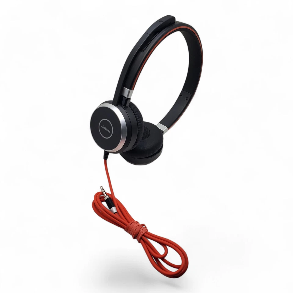 Jabra Evolve 30 II Stereo Headset 3.5mm – Excellent Condition - Image 3 of 4