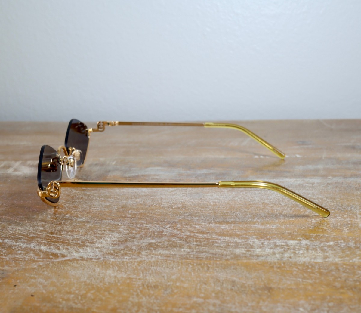 Gucci Women Sunglasses Gold Mirror GG Pattern Cat Eye GG1604S 004 NEW AUTHENTIC Gucci Gg1604s Linea Gg Logo 004 Gold Yellow Sunglasses  main image 4