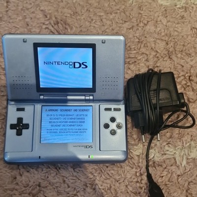 Nintendo DS Handheld-System NTR-001 Blau PAL mit Netzteil, WLAN